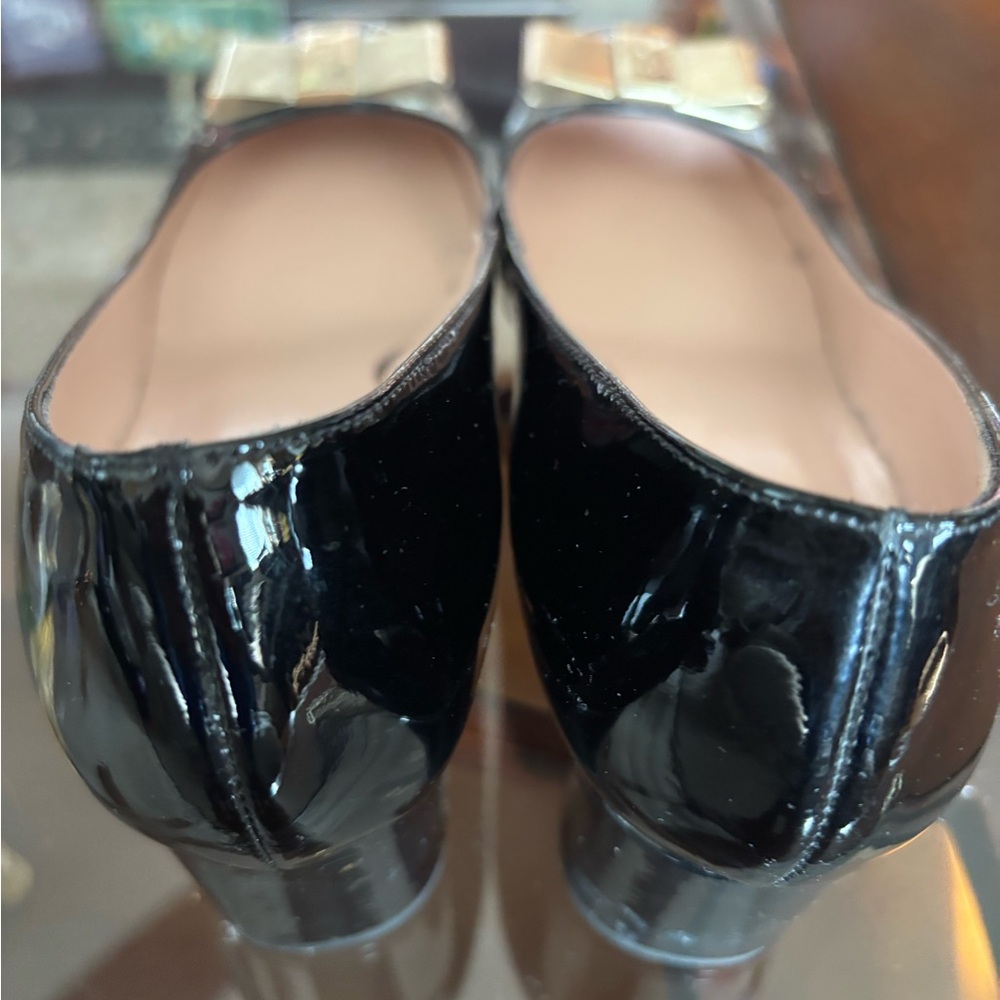 Kate Spade Patent Leather Black heels with Gold Bow Accent - Picture 8 of 9